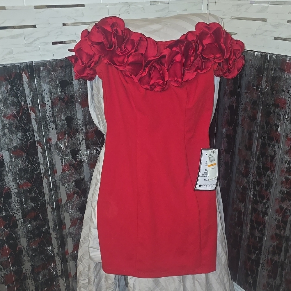 Elegant Red Off-Shoulder Dress